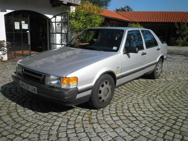 Silber Gebraucht 1988 Saab 9000 Limousine | 2.990 € - Bild 1/4
