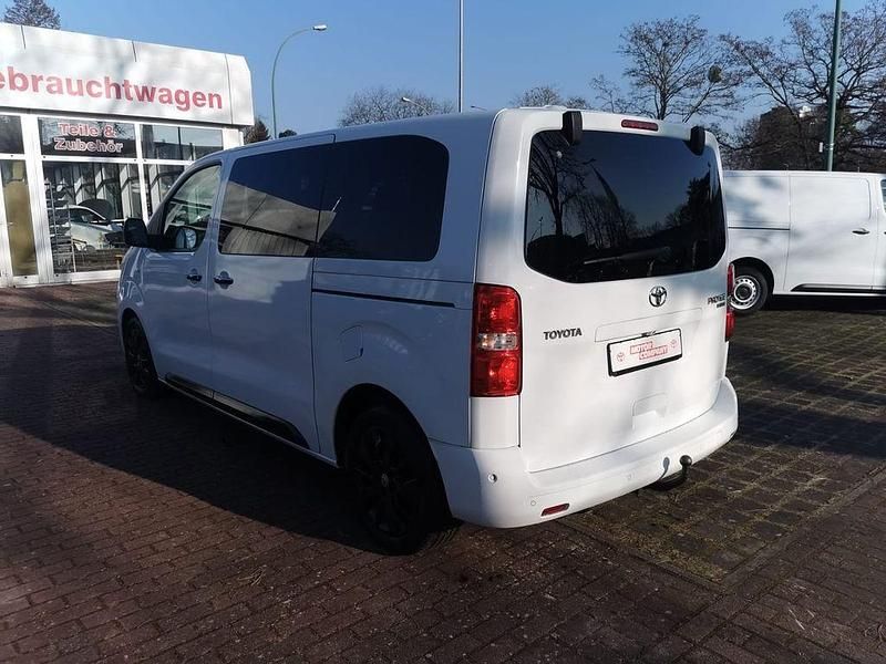 Gebraucht Toyota Proace Executive 177 PS (130 kW) 2021 Weiß Van / Kleinbus