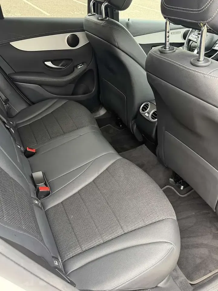 Gebraucht Mercedes GLC200 AMG line 197 PS (144 kW) 2020 SUV