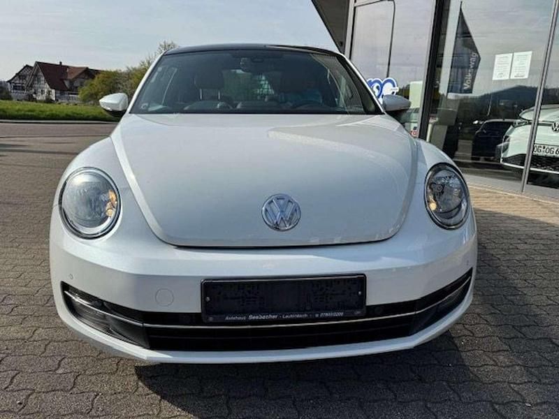 Gebraucht VW Beetle Cup 105 PS (77 kW) 2014 Oryxweiß perlmutteffekt Kleinwagen
