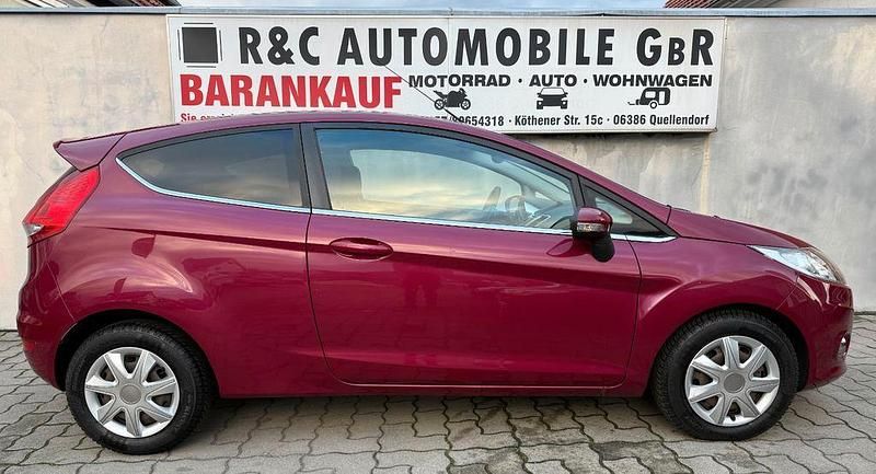 Gebraucht Ford Fiesta Titanium 97 PS (71 kW) 2009 Violett Kleinwagen