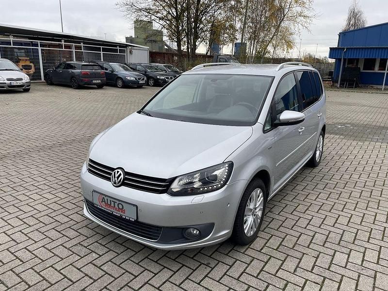 Silber Gebraucht 2013 VW Touran Life Van / Kleinbus | 6.990 € (Fairer Preis) - Bild 1/4