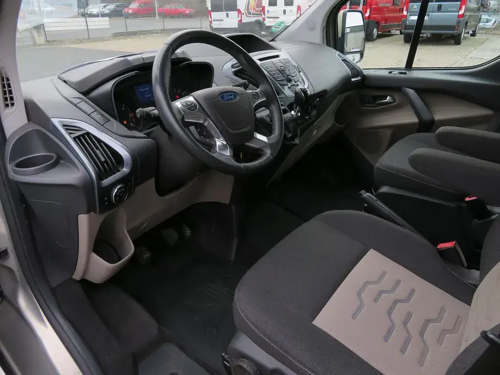 Gebraucht Ford Tourneo 125 PS (91 kW) 2013 Gold Van / Kleinbus