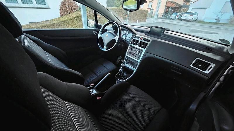 Gebraucht Peugeot 307 CC 140 PS (102 kW) 2006 Grau Cabrio