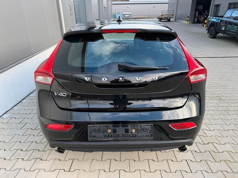 Gebraucht Volvo V40 120 PS (88 kW) 2014 Schwarz Limousine