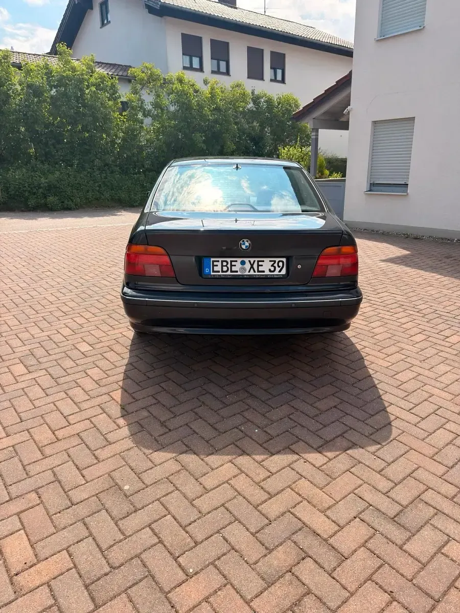 Gebraucht BMW 528 Basis 193 PS (141 kW) 1996 Schwarz Limousine