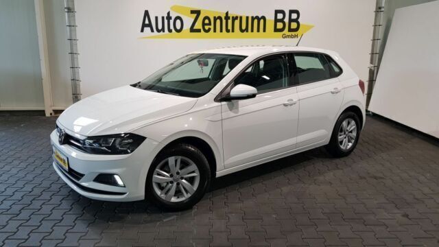 Weiß Gebraucht 2018 VW Polo Comfortline Kleinwagen | 14.950 € (Etwas zu teuer) - Bild 1/4