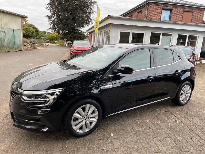Gebraucht Renault Mégane IV Intens 116 PS (85 kW) 2022 Schwarz Limousine