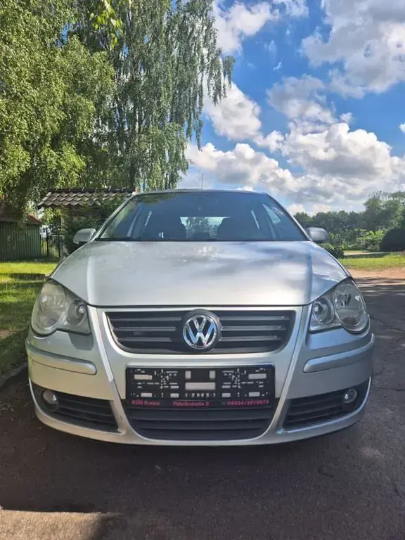 Gebraucht VW Polo 64 PS (47 kW) 2007 Silber Kleinwagen