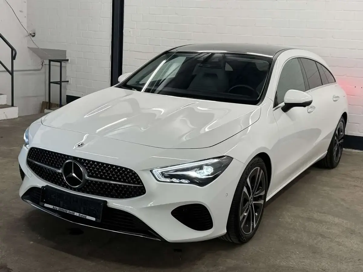 Gebraucht Mercedes CLA180 Progressive 136 PS (100 kW) 2024 Polarweiss  unilack Coupé