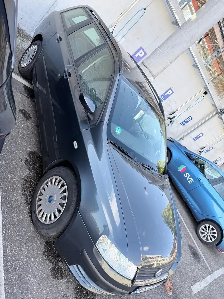 Gebraucht Fiat Stilo 119 PS (87 kW) 2006 Grau Kombi