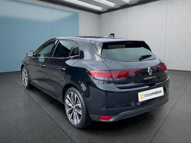 Gebraucht Renault Mégane IV 140 PS (102 kW) 2024 Schwarz Limousine