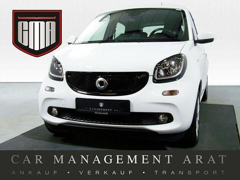 Gebraucht Smart ForFour Passion 71 PS (52 kW) 2019 Weiß Kleinwagen