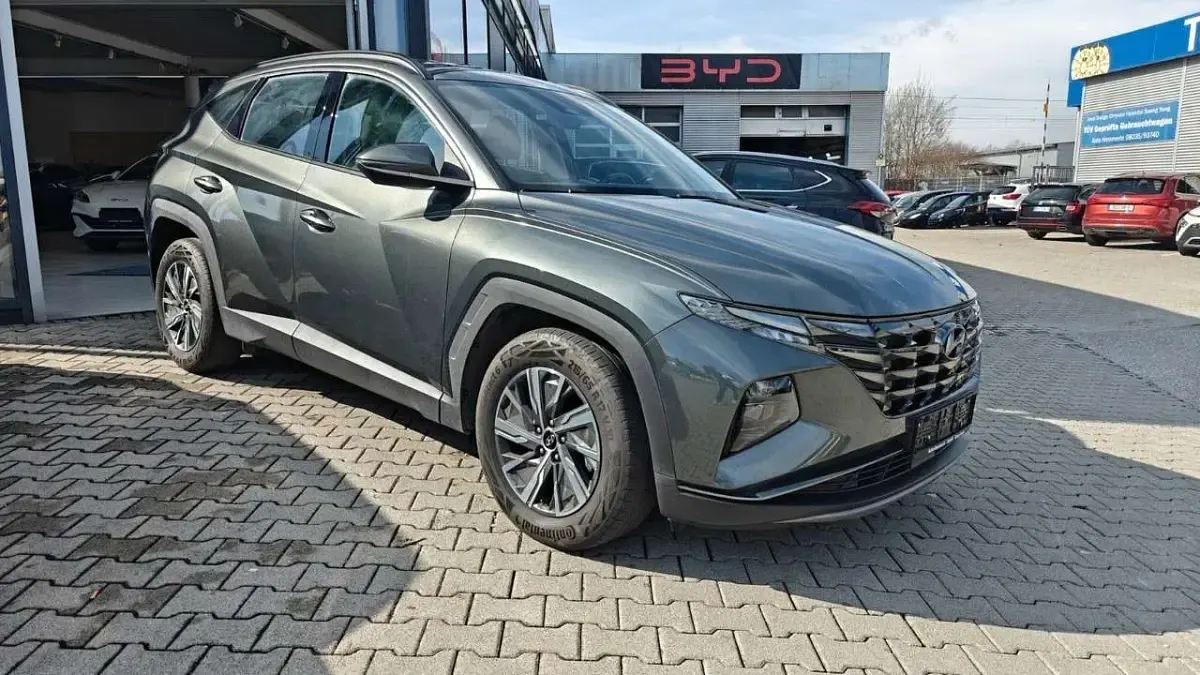 Gebraucht Hyundai Tucson 150 PS (110 kW) 2022 Amazon grey SUV