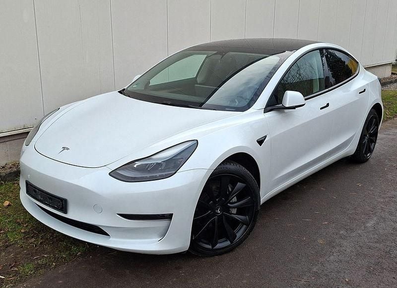 Gebraucht Tesla Model 3 324 kW (441 PS) 2022 Weiß Limousine