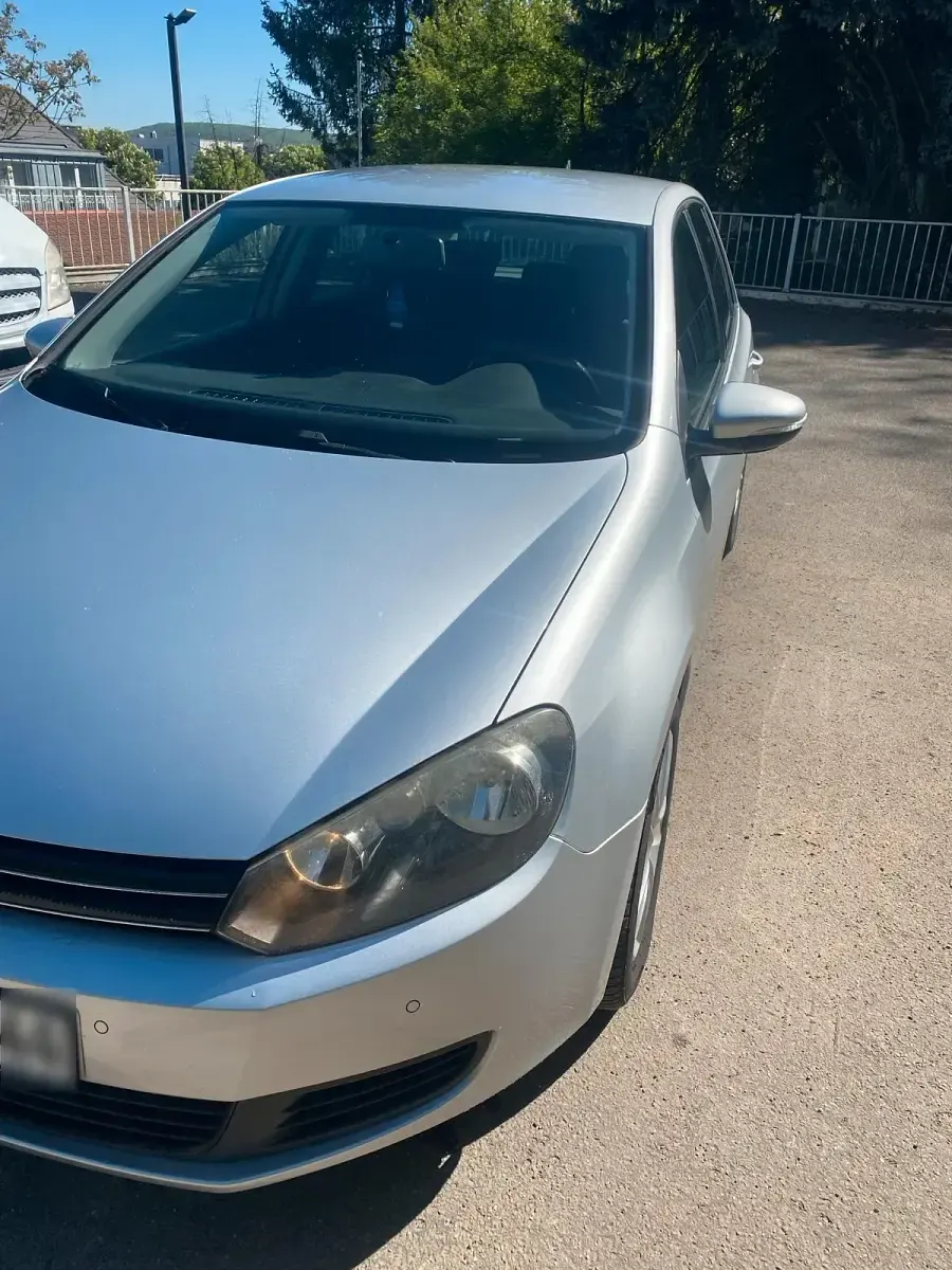 Usata VW Golf VI 105 CV (77 kW) 2009 Argento Utilitaria