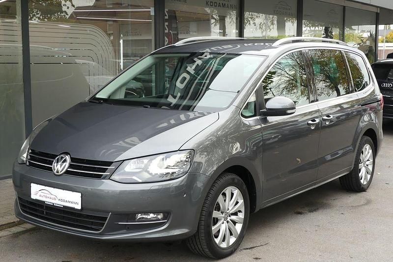 Gebraucht VW Sharan Highline 150 PS (110 kW) 2022 Indiumgrau metallic Van / Kleinbus
