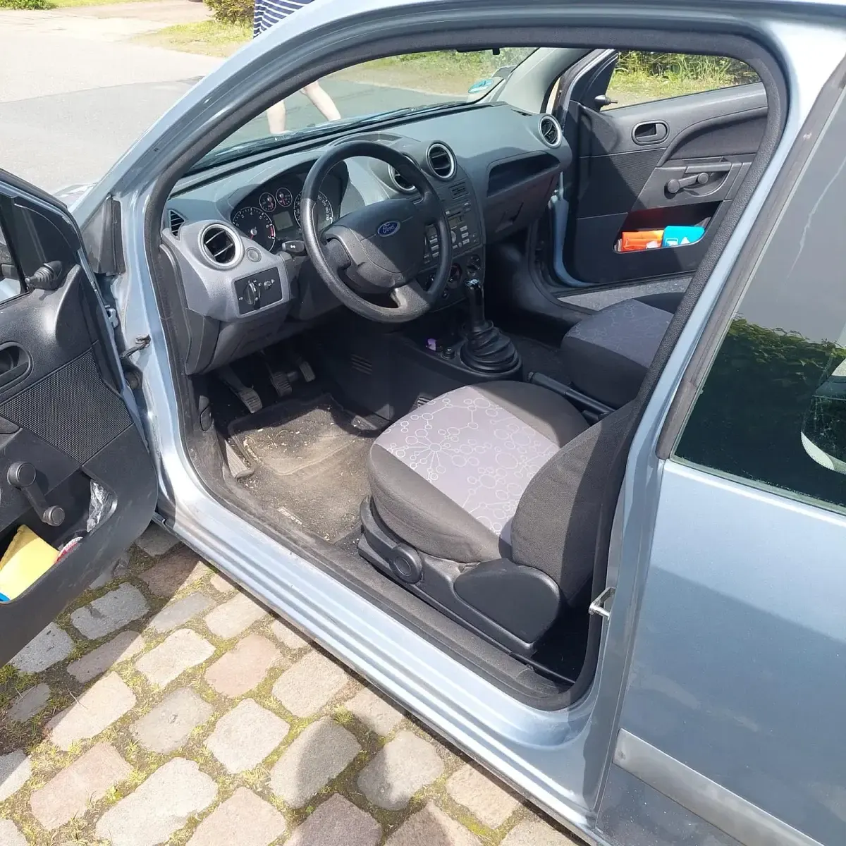 Gebraucht Ford Fiesta 60 PS (44 kW) 2006 Blau Kleinwagen
