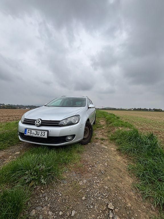 Silber Gebraucht 2010 VW Golf VI Kombi | 3.799 € (Fairer Preis) - Bild 1/4