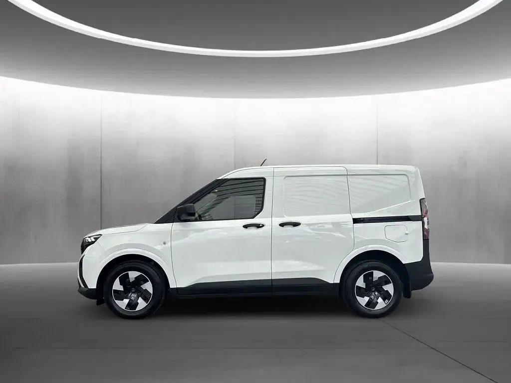 Uusi Ford Transit Trend 100 kW (136 HP) 2026 Valkoinen