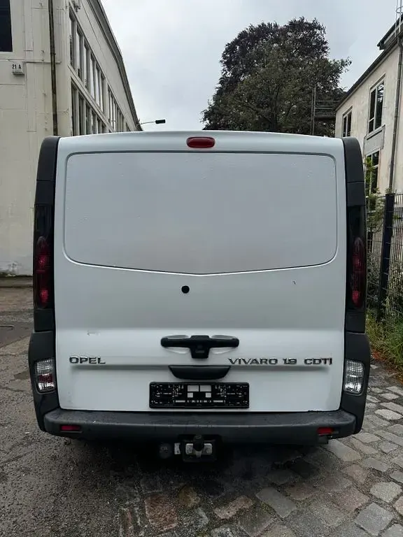 Usata Opel Vivaro 101 CV (74 kW) 2004 Bianco Monovolume