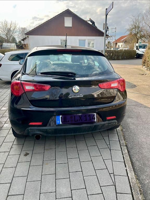Gebraucht Alfa Romeo Giulietta 120 PS (88 kW) 2012 Schwarz Kleinwagen