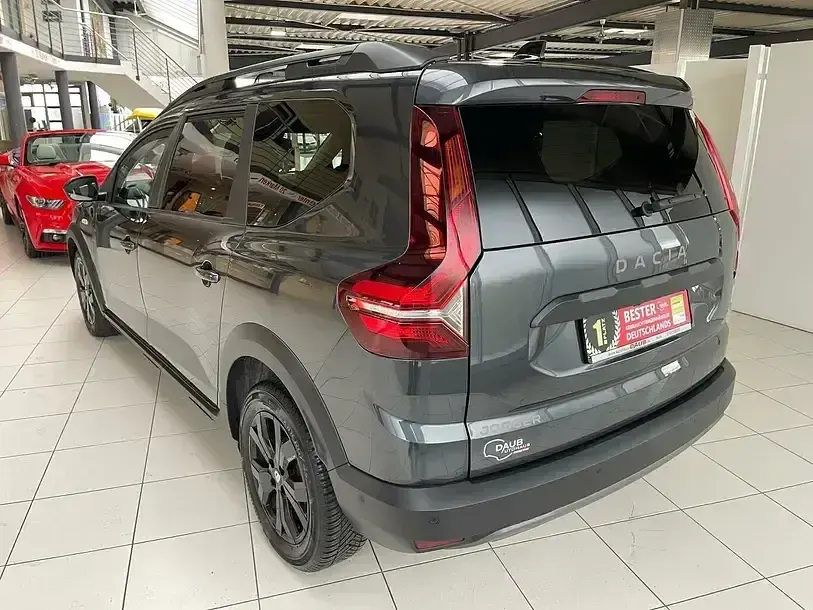 Gebraucht Dacia Jogger Extreme 101 PS (74 kW) 2022 Grau "comete" Van / Kleinbus