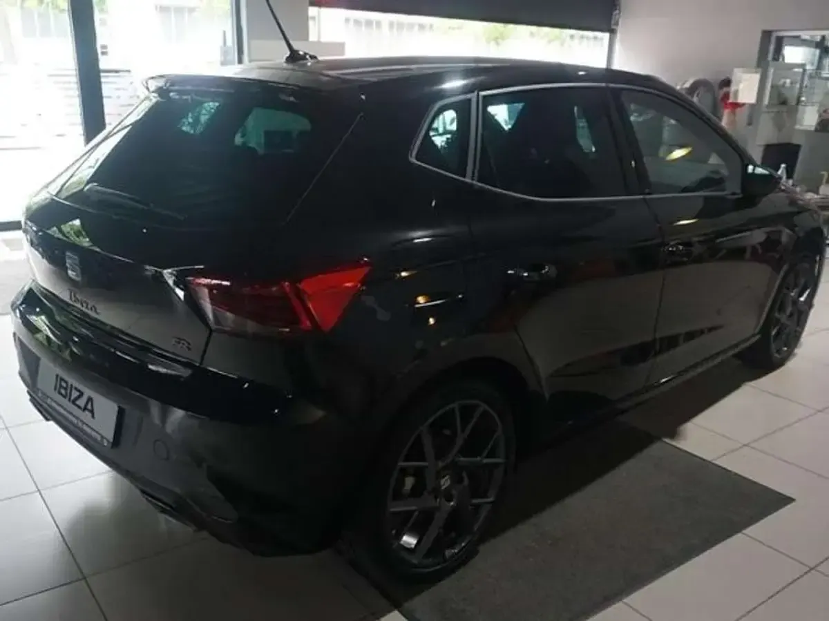Neu Seat Ibiza FR 150 PS (110 kW) 2026 Mitternachtsschwarz Kleinwagen