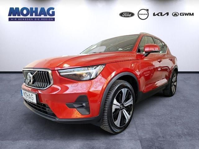 Rot Gebraucht 2022 Volvo XC40 Core SUV | 32.880 € (Guter Preis) - Bild 1/4