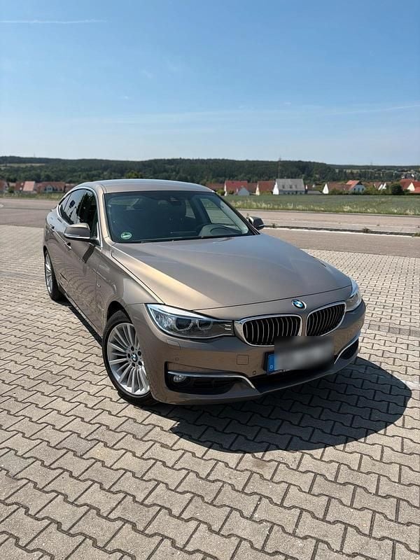 Gold Gebraucht 2013 BMW 320 Gran Turismo Limousine | 12.700 € (Fairer Preis) - Bild 1/4