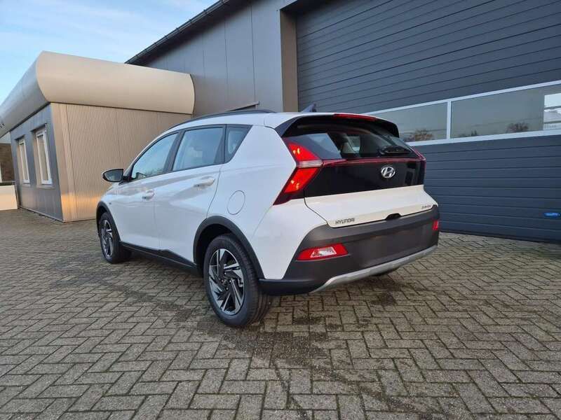 Neu Hyundai Bayon Select 101 PS (74 kW) 2025 Atlas white SUV