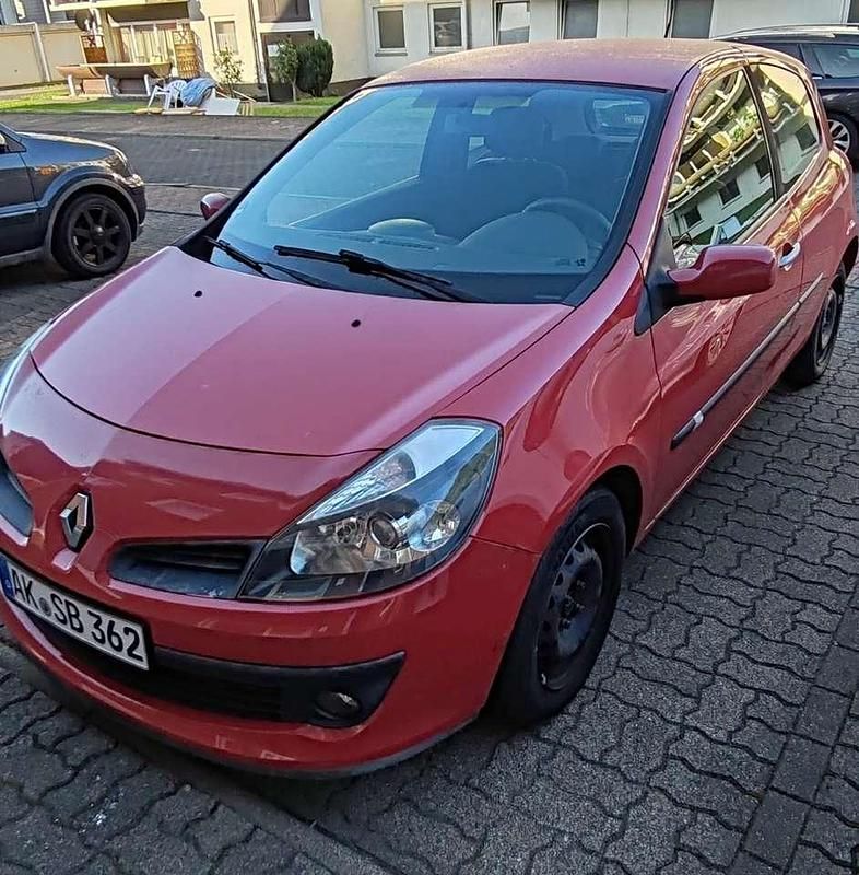 Gebraucht 2006 Renault Clio II Expression Limousine | 1.100 € (Guter Preis) - Bild 1/4