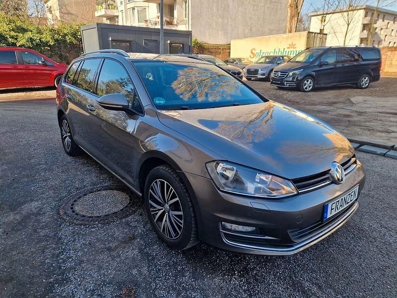 Gebraucht VW Golf VII Allstar 125 PS (91 kW) 2016 Grau Kombi