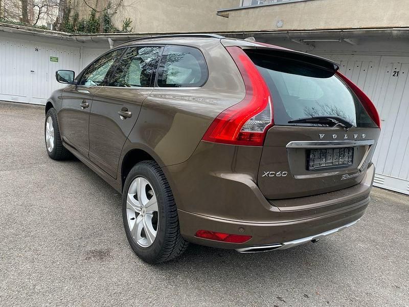 Gebraucht Volvo XC60 215 PS (158 kW) 2013 Braun SUV