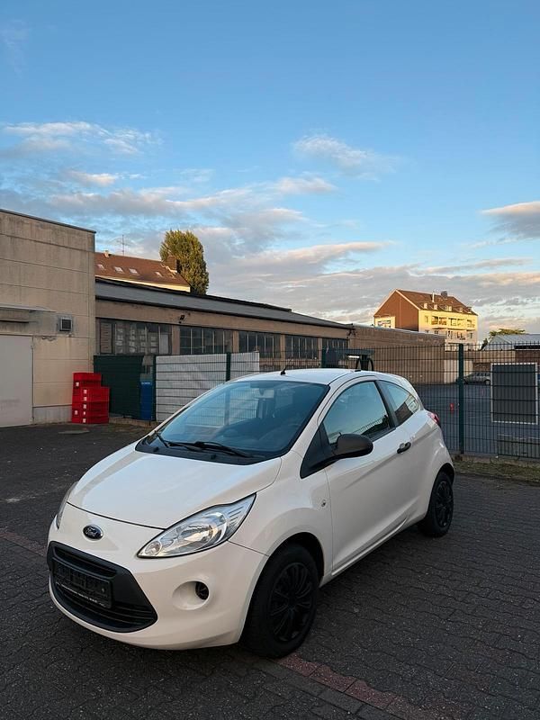 Weiß Gebraucht 2009 Ford Ka Kleinwagen | 1.999 € (Fairer Preis) - Bild 1/4
