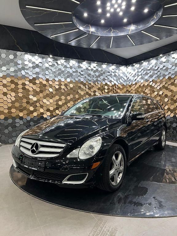 Gebraucht Mercedes R500 306 PS (225 kW) 2007 Schwarz Van / Kleinbus