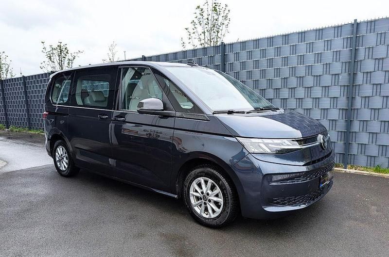 Gebraucht VW Multivan Life 136 PS (100 kW) 2022 Blau Van