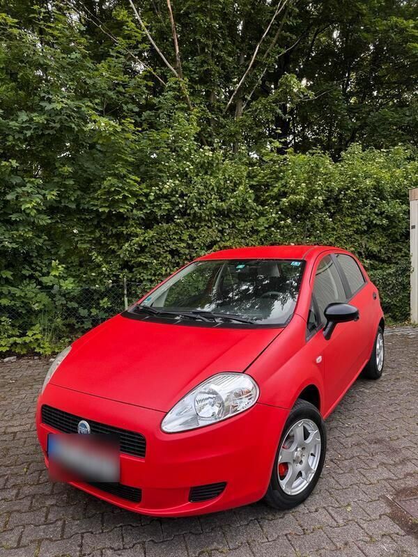 Rot Gebraucht 2007 Fiat Grande Punto Kleinwagen | 3.000 € (Fairer Preis) - Bild 1/4