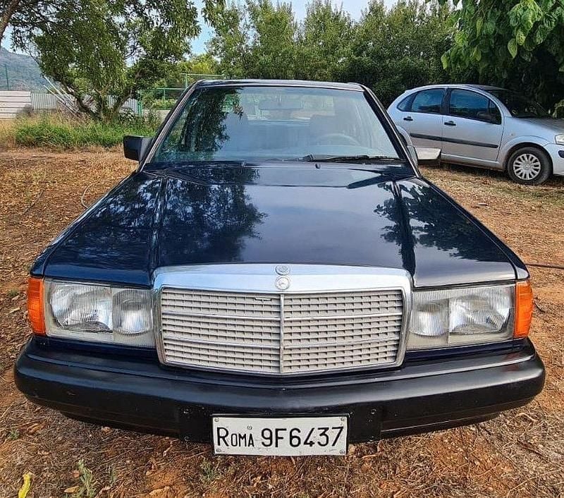 Blau Gebraucht 1992 Mercedes 190 Limousine | 9.990 € - Bild 1/4