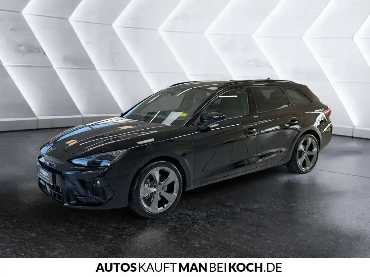 Neu Cupra Leon 204 PS (150 kW) 2026 Mitternachtsschwarzmetallic Kombi