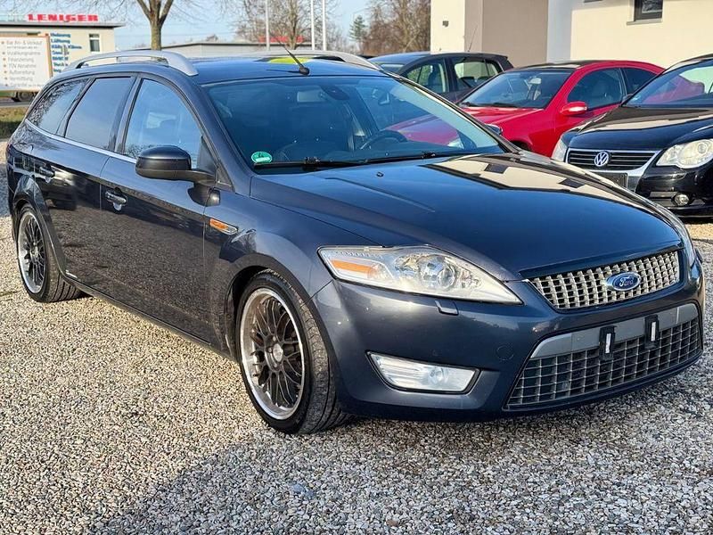 Grau Gebraucht 2010 Ford Mondeo Titanium Limousine | 2.450 € (Fairer Preis) - Bild 1/4