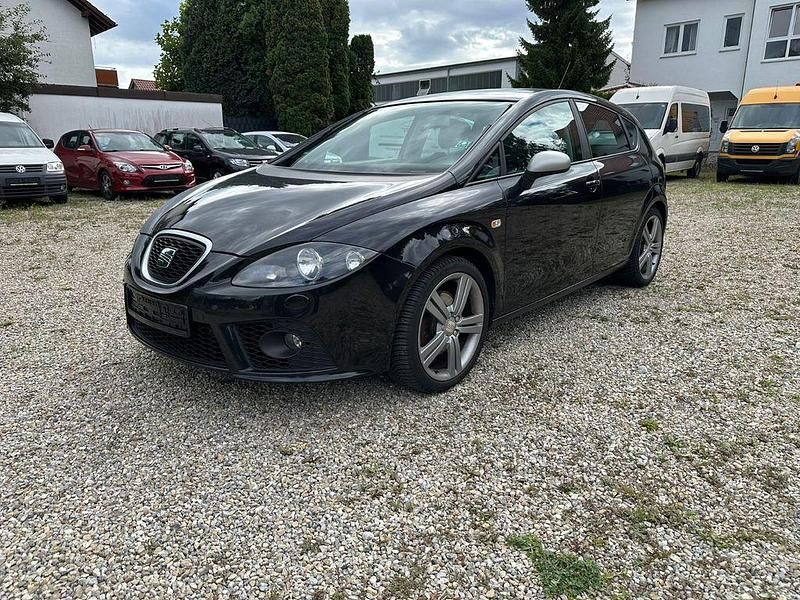 Schwarz Gebraucht 2008 Seat Leon FR Limousine | 4.900 € (Etwas zu teuer) - Bild 1/4