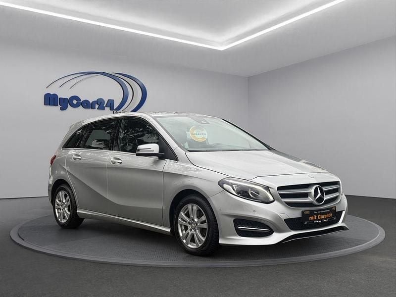 Gebraucht Mercedes B200 136 PS (100 kW) 2017 Silber Van / Kleinbus