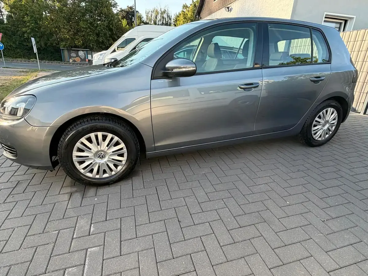 Gebraucht VW Golf VI 80 PS (58 kW) 2009 Grau Limousine