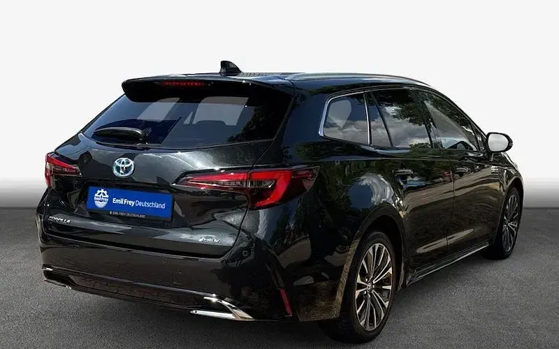 Gebraucht Toyota Corolla Team 140 PS (102 kW) 2024 Black mica Limousine