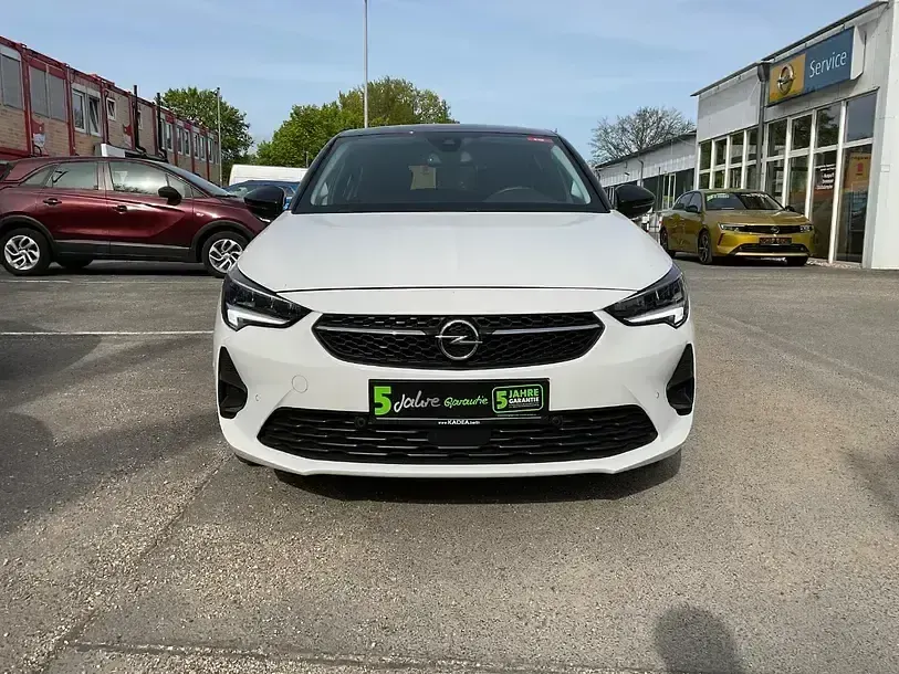 Gebraucht Opel Corsa Elegance 145 PS (106 kW) 2023 Jade weiss/arktis weiss (metallic) Kleinwagen