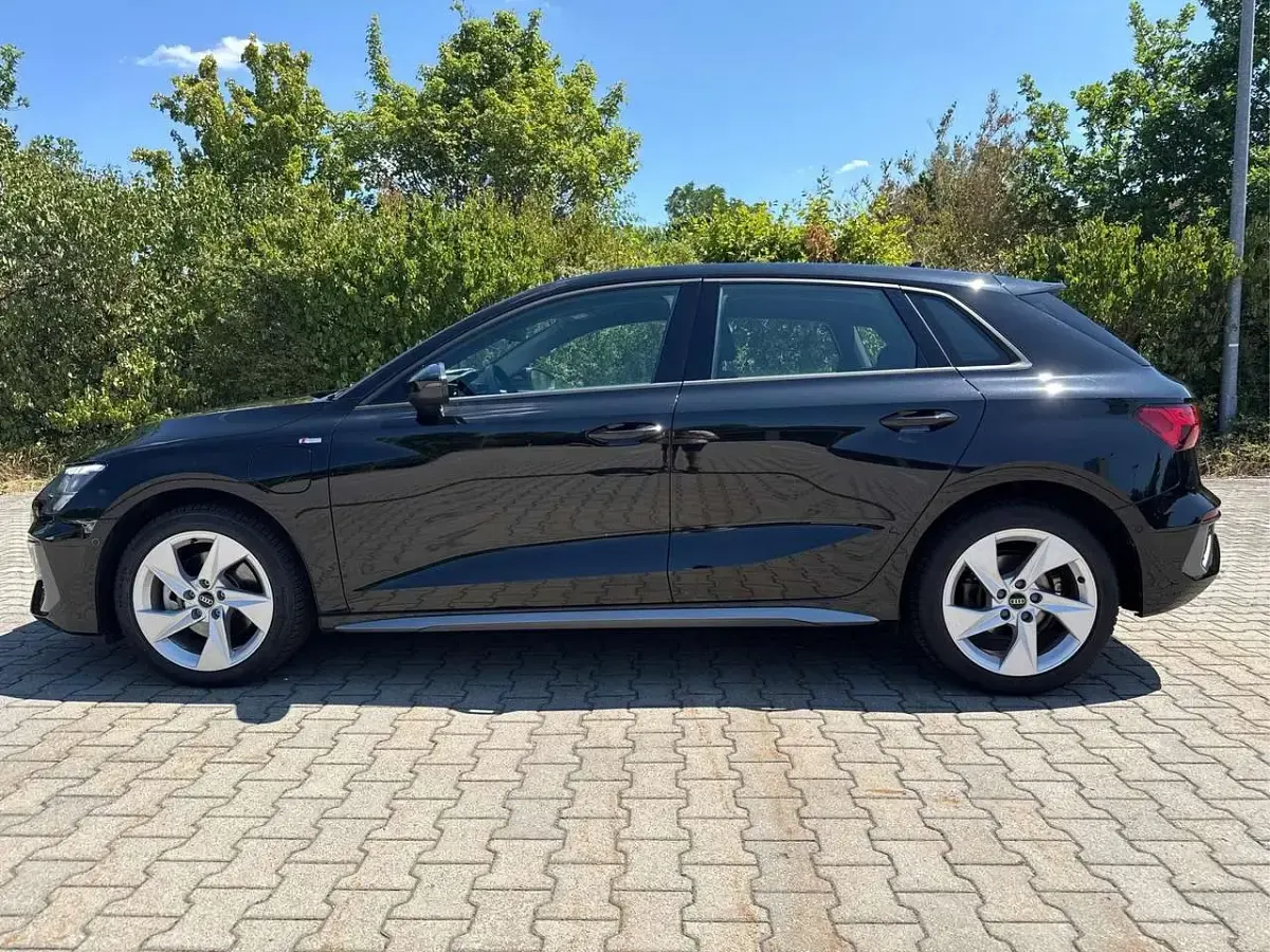 Gebraucht Audi A3 S-Line 150 PS (110 kW) 2022 Mythosschwarz metallic Limousine