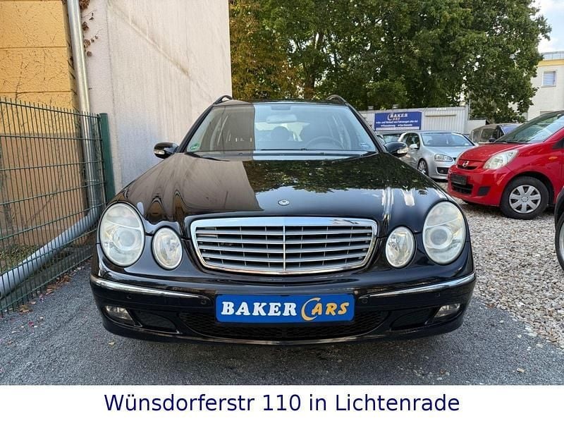 Schwarz Gebraucht 2006 Mercedes E200 Avantgarde Kombi | 3.790 € (Guter Preis) - Bild 1/4