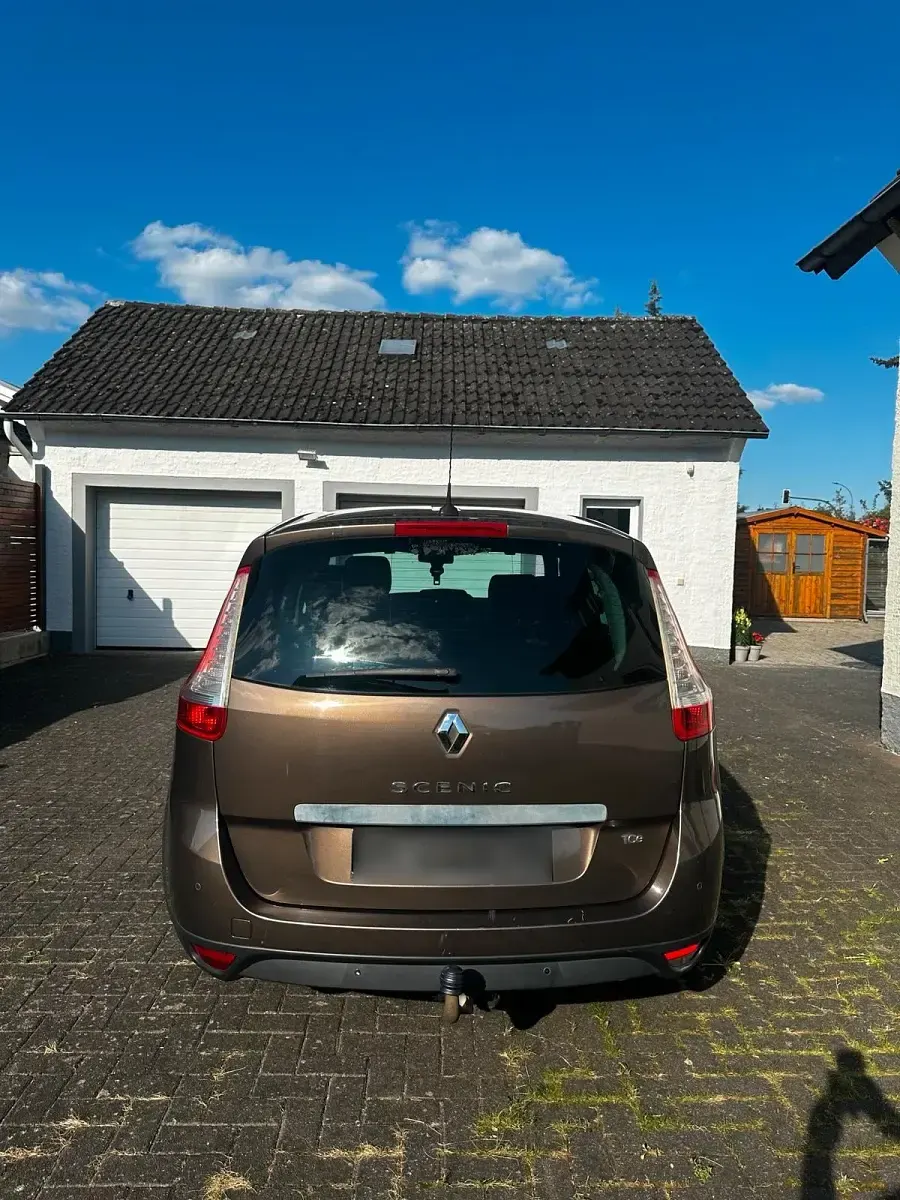 Gebraucht Renault Scénic 131 PS (96 kW) 2010 Braun Van / Kleinbus