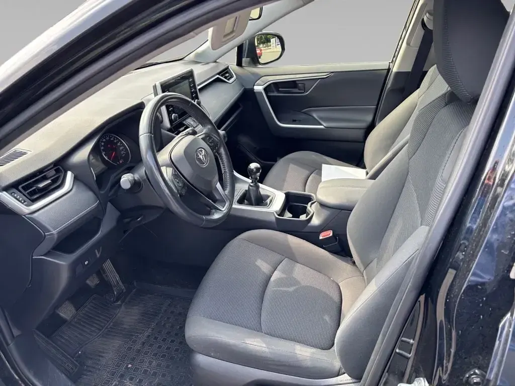 Gebraucht Toyota RAV4 175 PS (128 kW) 2019 Schwarz SUV